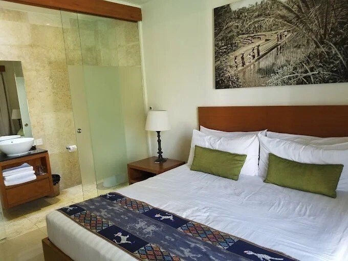 Фото The Batu Belig Hotel & Spa 3*